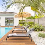 Jolie Avec Piscine Classee 4 Etoiles 빌라 미오